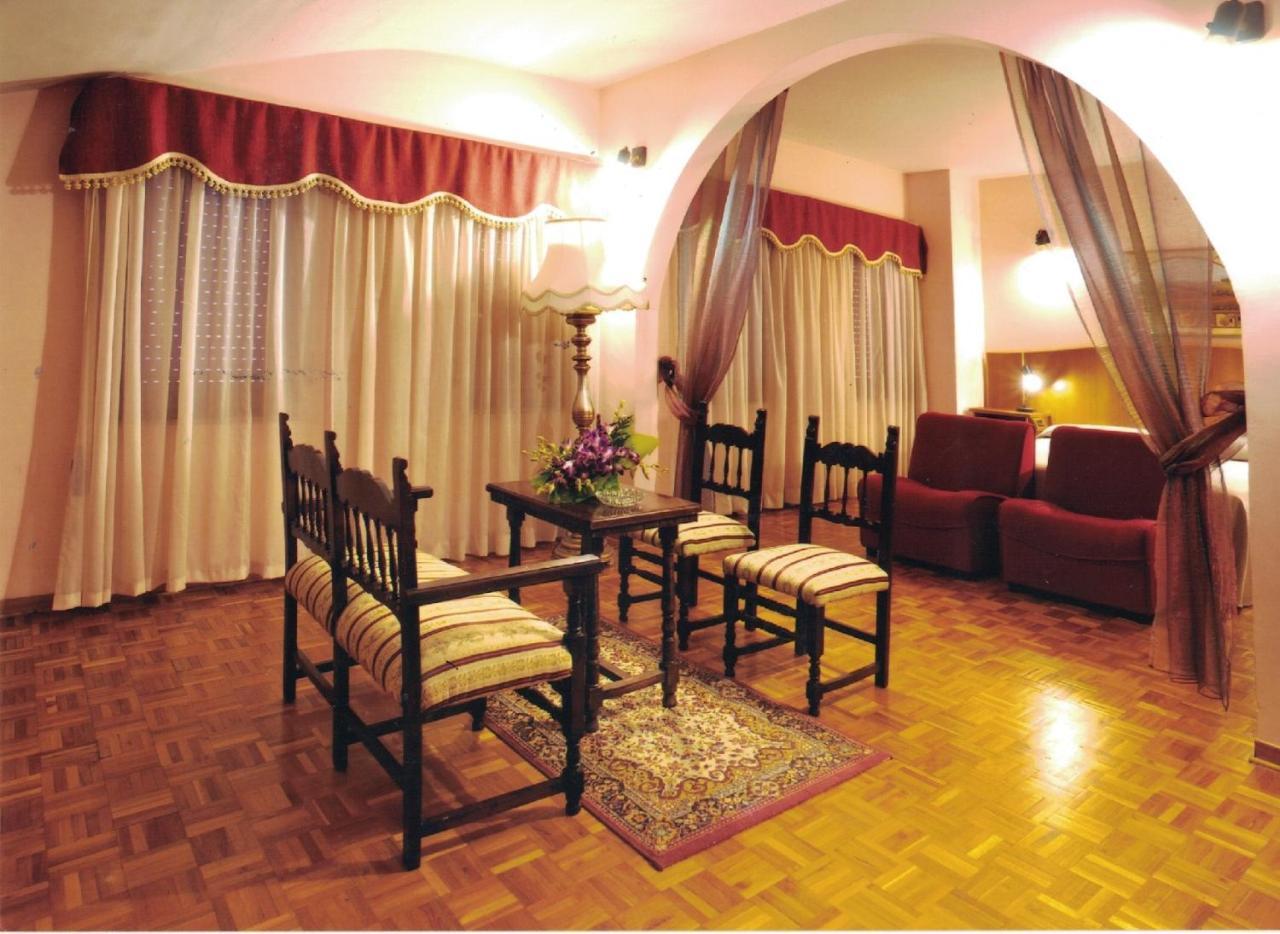 Albergo La Perla Civitella Roveto Экстерьер фото